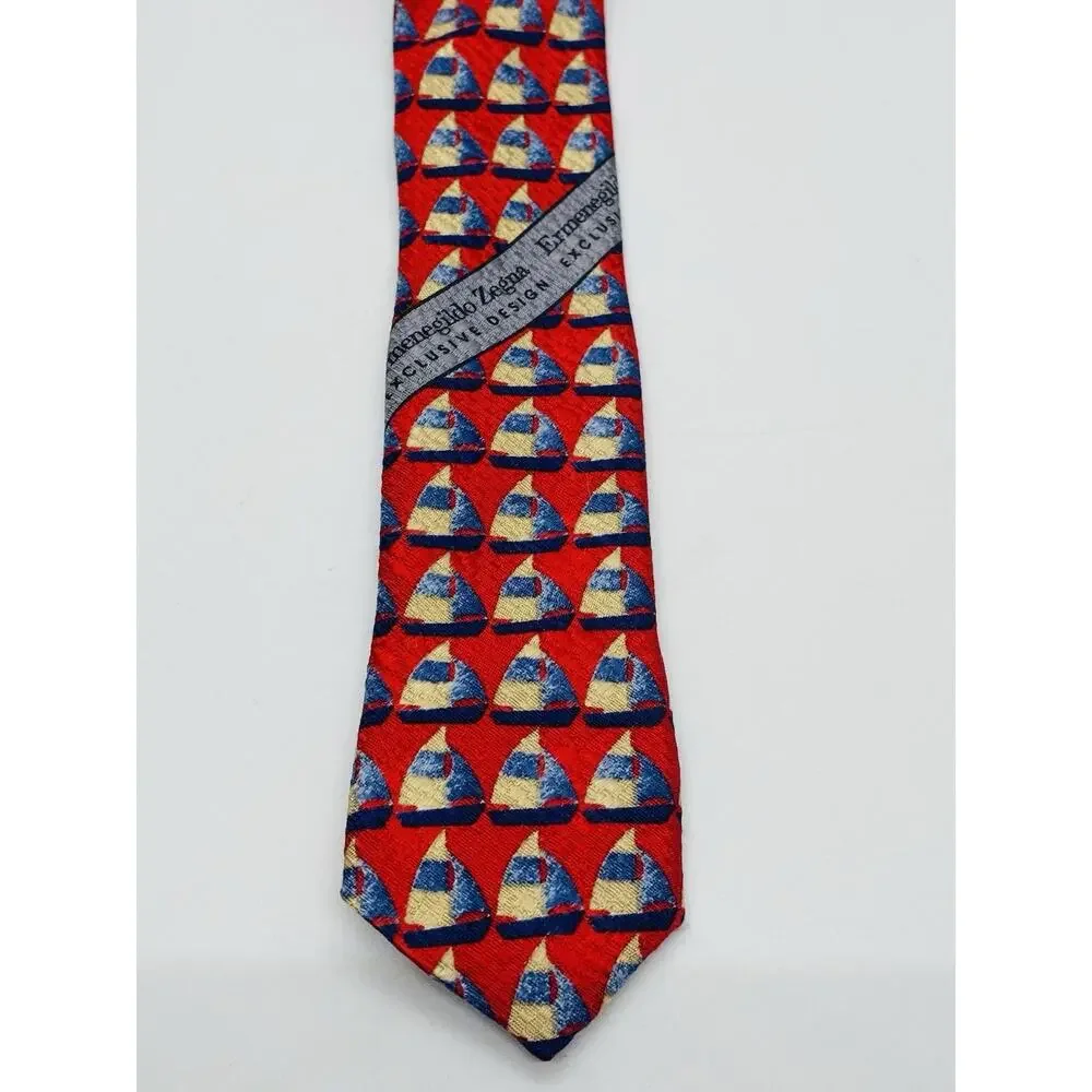Ermenegildo Zegna 100% Silk Tie Red Geometric Pattern Made in Italy Luxury